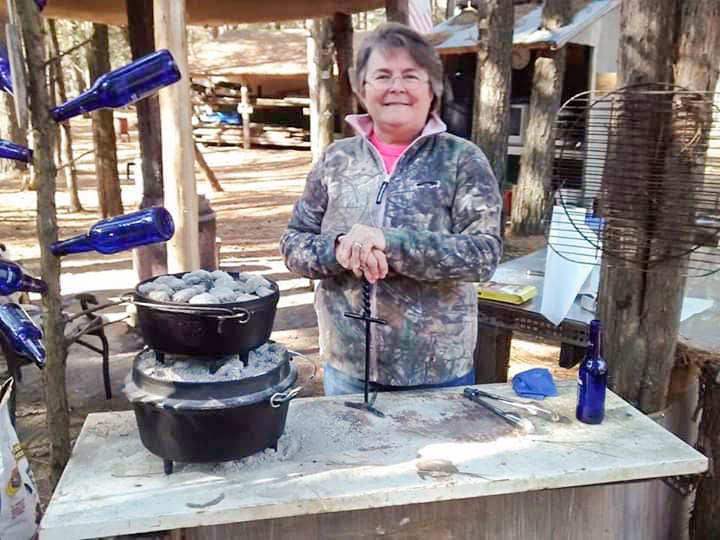 Dutch oven cooking Mary Tomlin